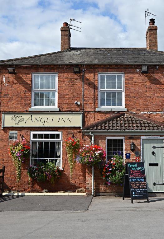 Angel Inn Misson Bagian luar foto